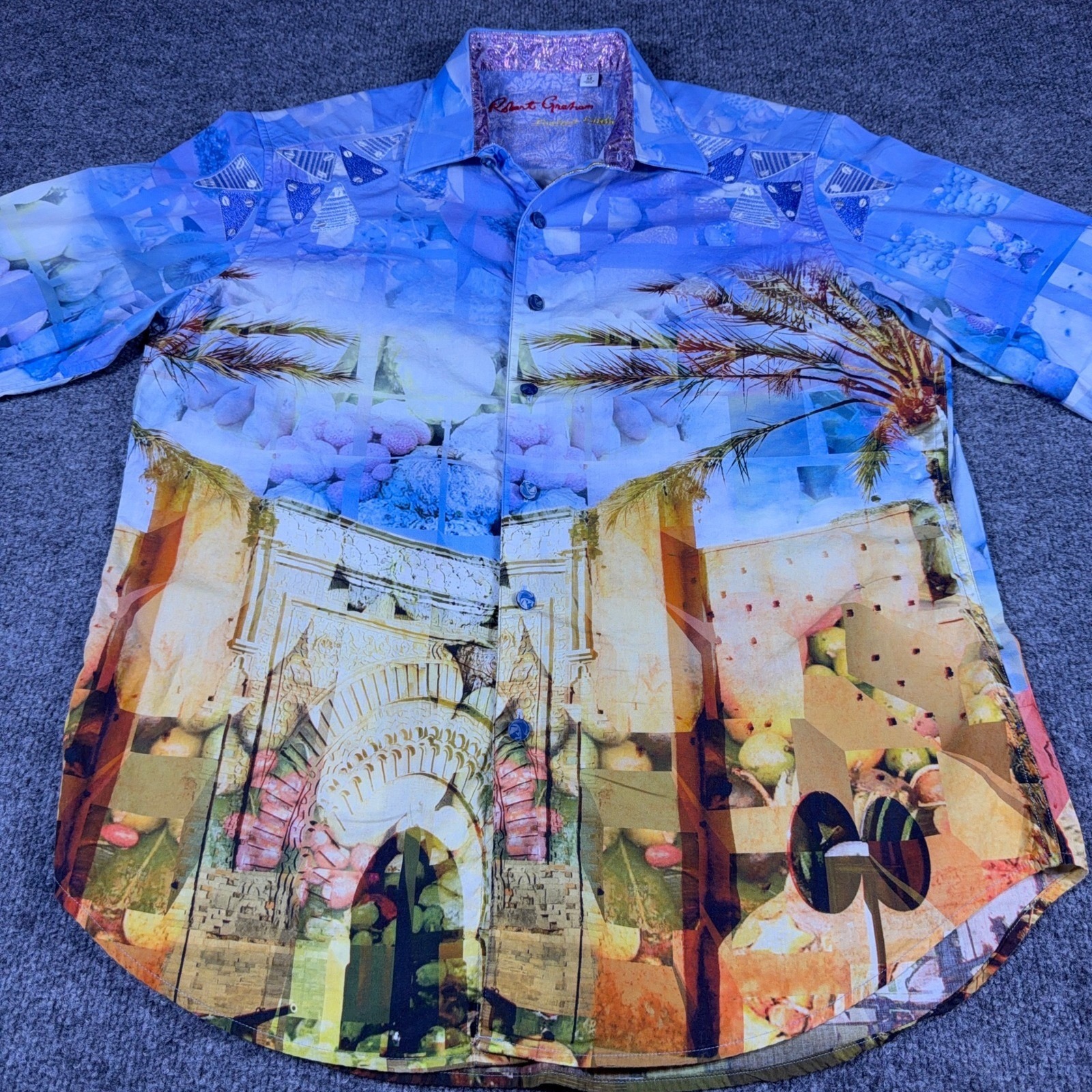 Robert Graham Limited Edition Urban Sands Embroidered Shirt Size Medium